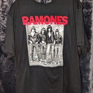 The Ramones - album cover tee